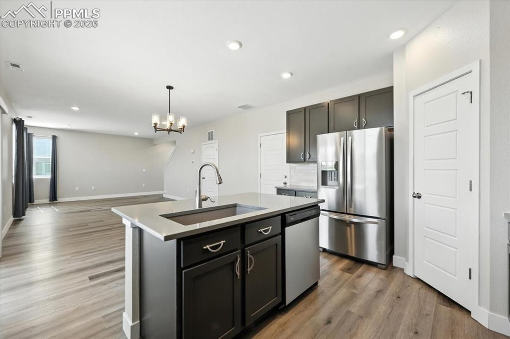 Image 13 of 44: Kitchen