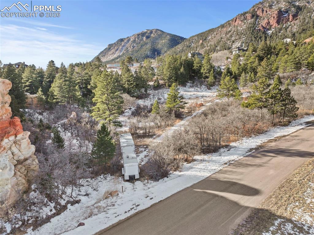 Image 20 of 50: View