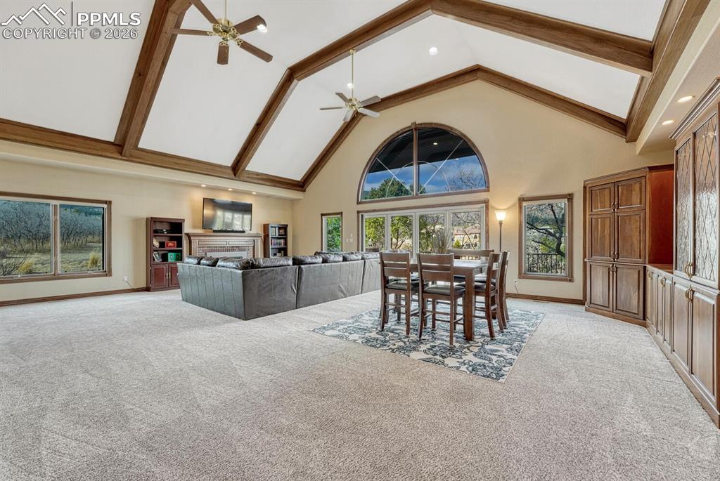 Image 6 of 48: Dining Area