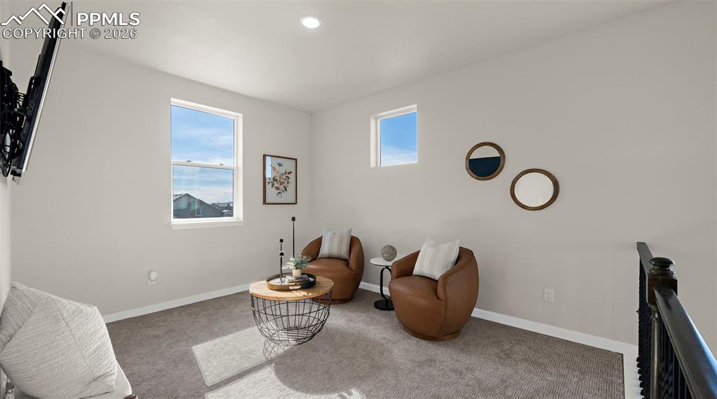 Image 23 of 50: Loft