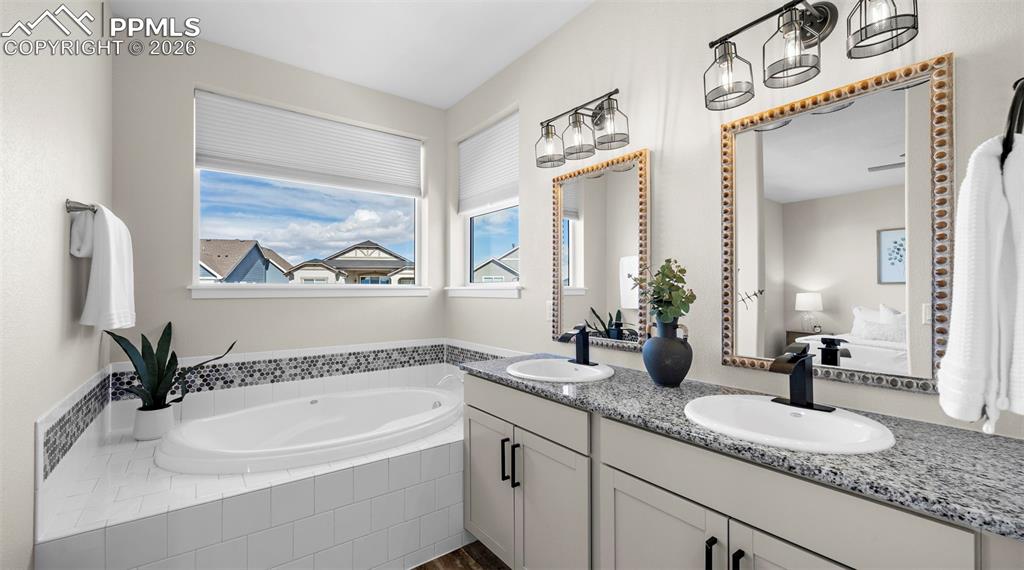 Image 33 of 50: Master Bedroom