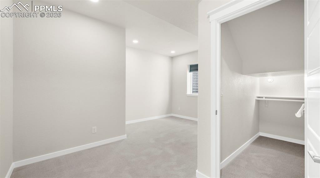 Image 43 of 50: Bedroom