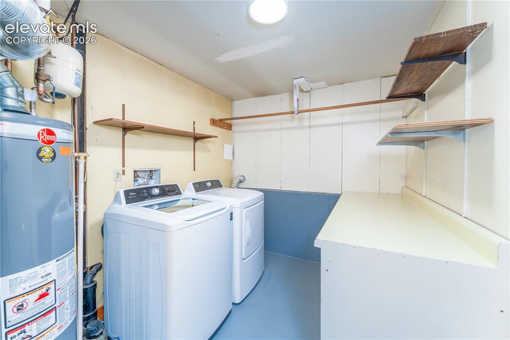 Image 17 of 38: Laundry