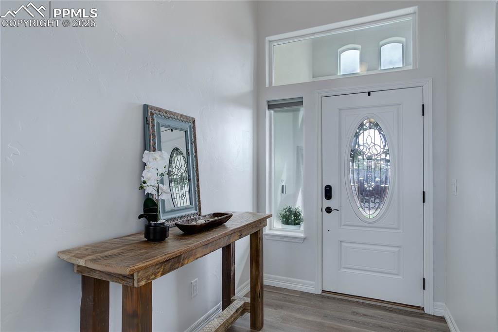 Image 2 of 38: Entry foyer