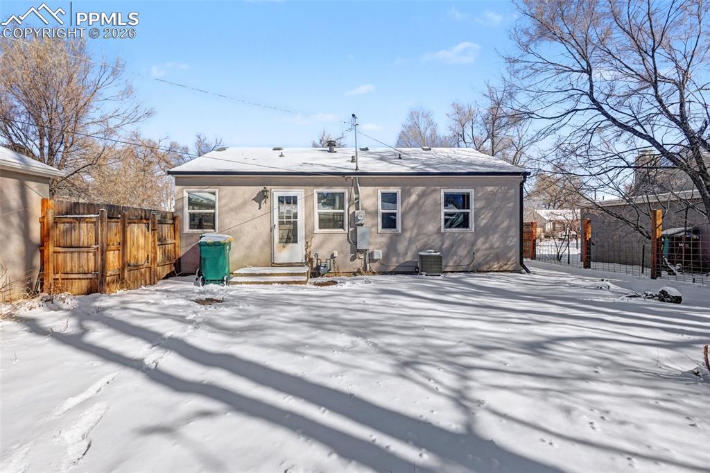 Image 23 of 25: Back of Structure