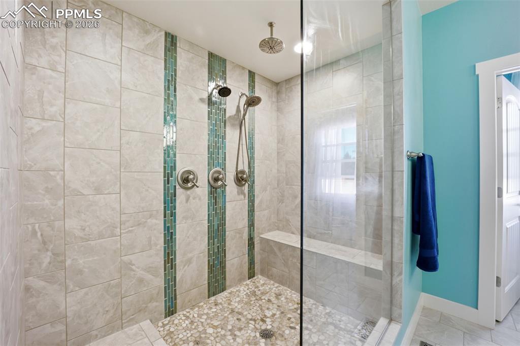 Image 22 of 50: Back of Structure