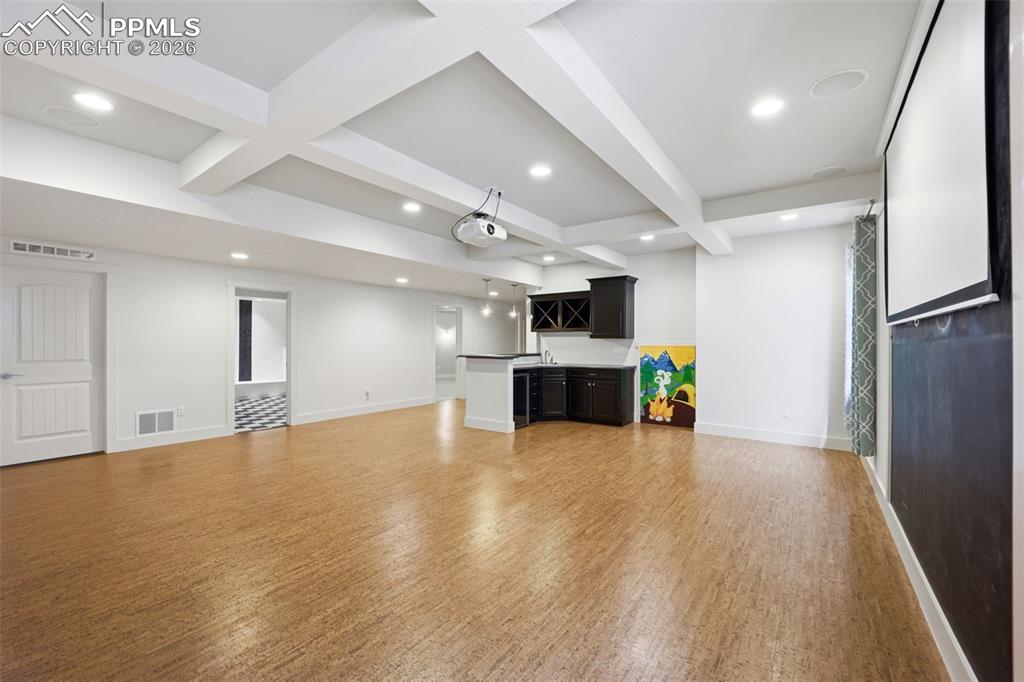 Image 36 of 50: Bathroom