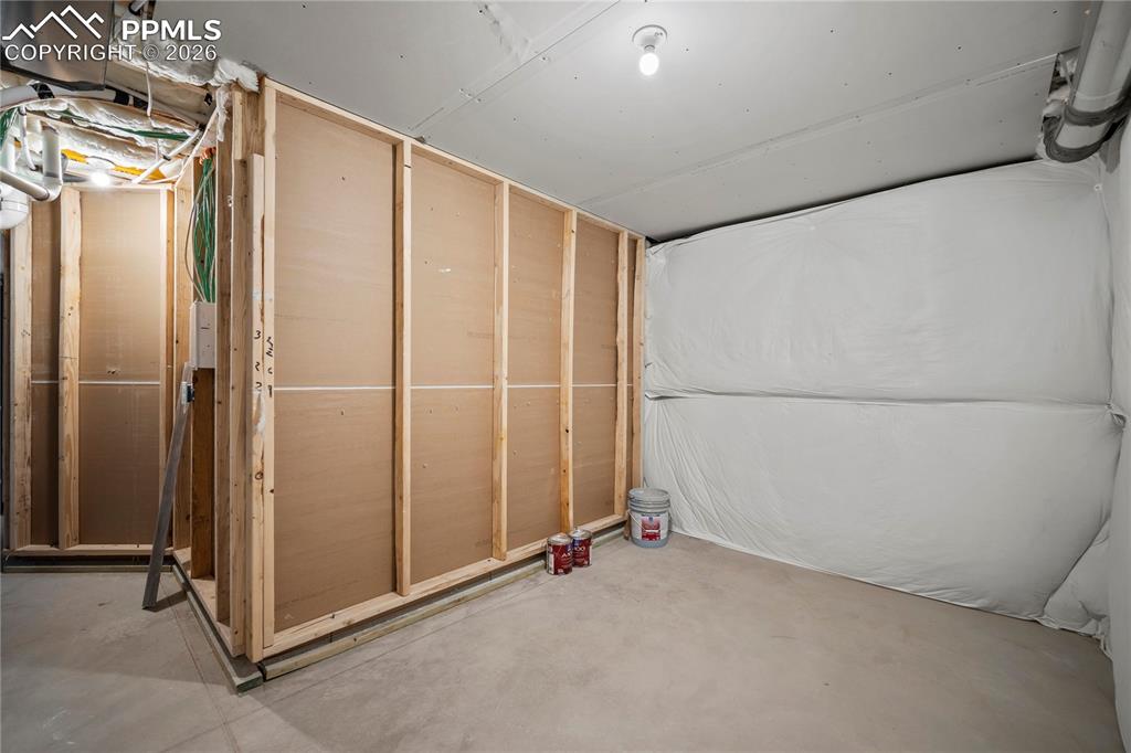 Image 30 of 31: Basement