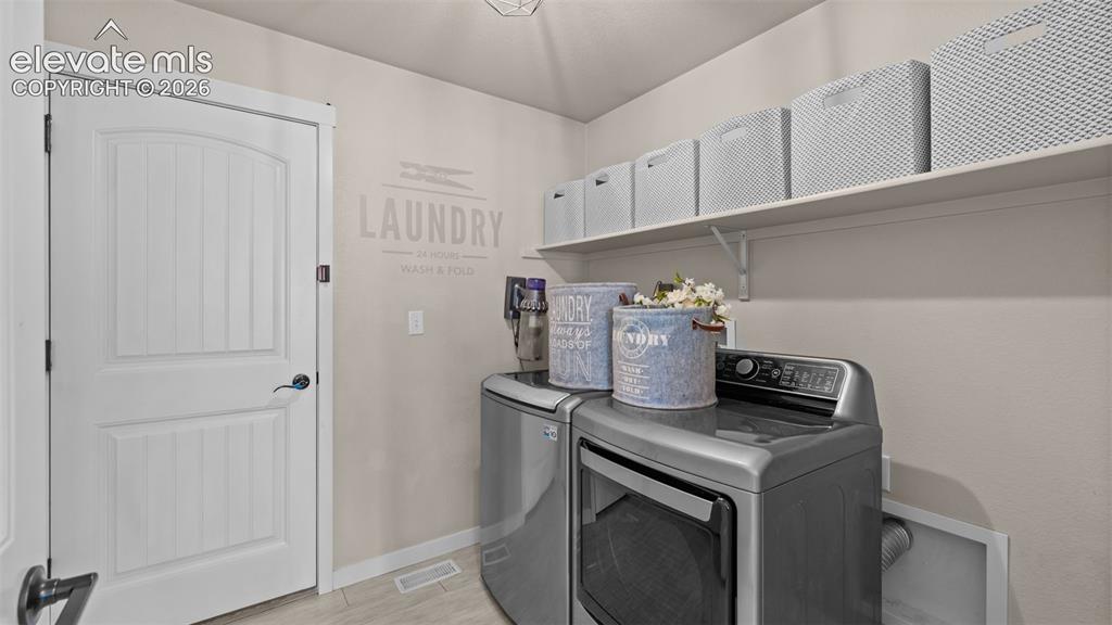 Image 16 of 45: Laundry