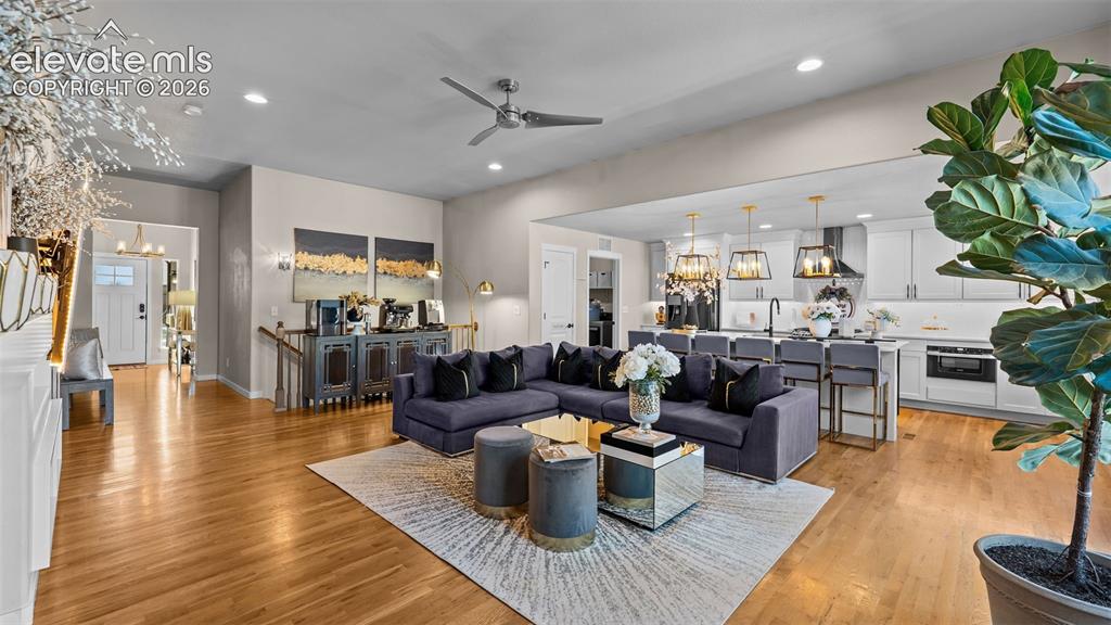 Image 8 of 45: Living Room