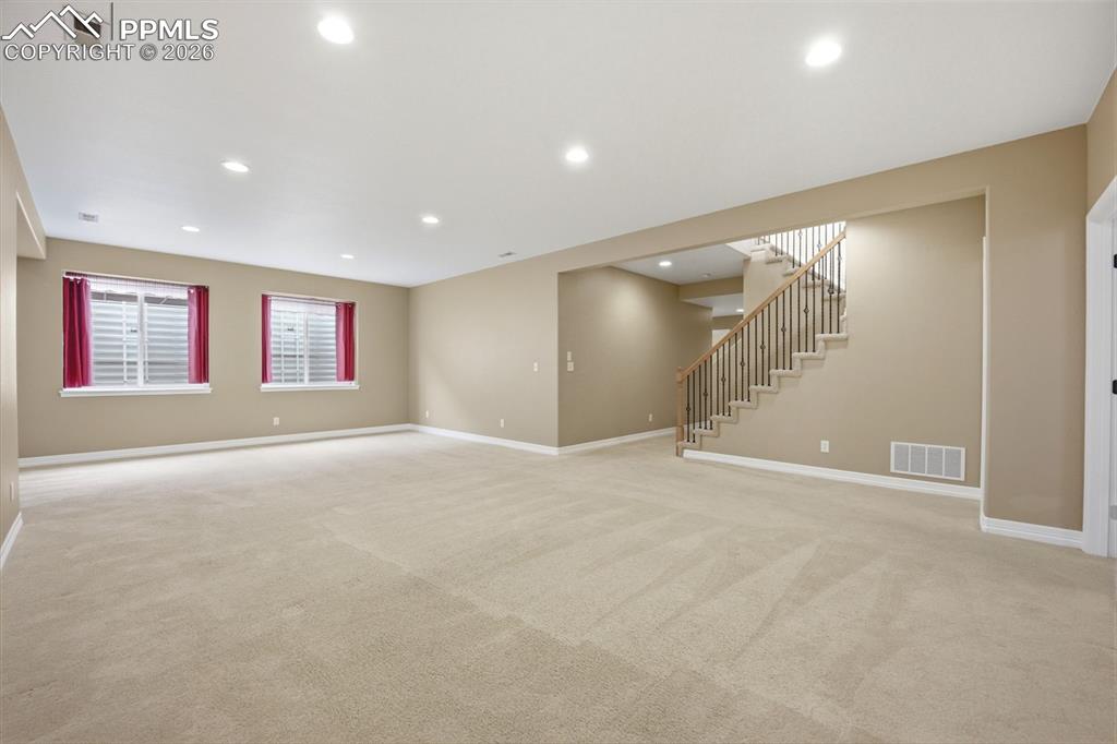 Image 28 of 47: Family Room