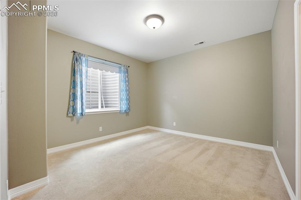 Image 35 of 47: Bedroom 5