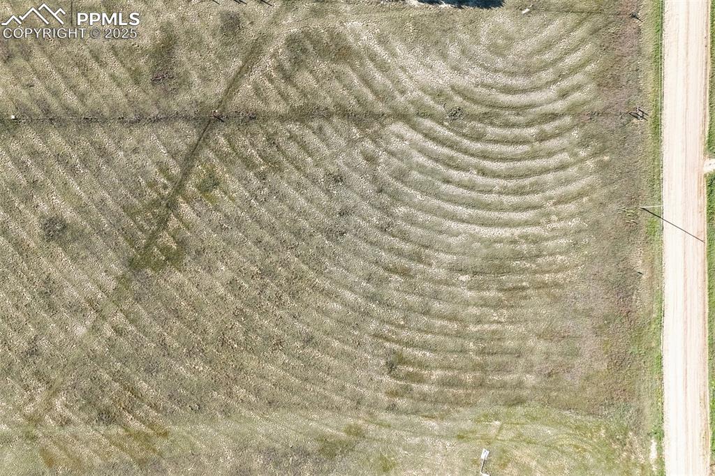 Image 19 of 20: Detailed view