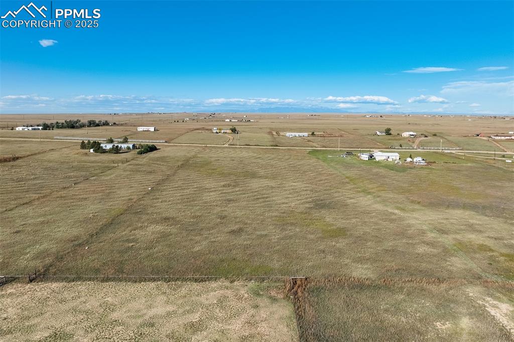 Image 2 of 20: View of rural area