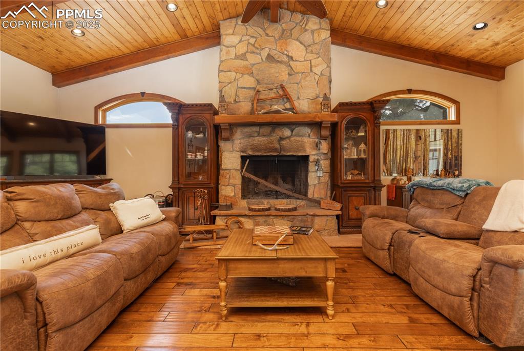 Image 10 of 46: Living Room