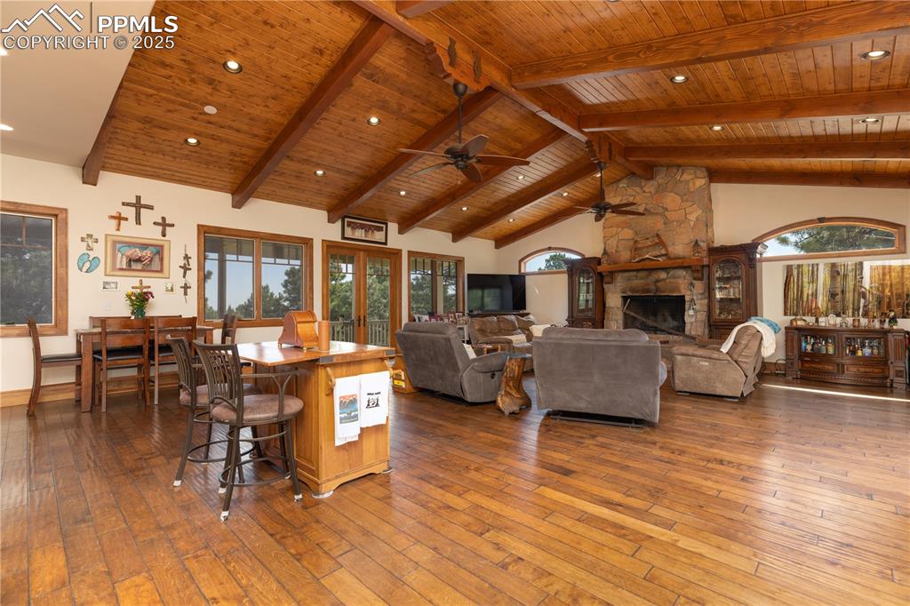 Image 6 of 46: Living Room