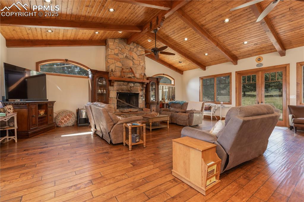 Image 9 of 46: Living Room