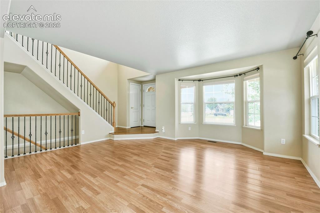 Image 4 of 34: Main level hardwoods