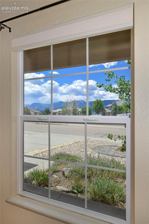 Image 6 of 34: Regal Mountain Views