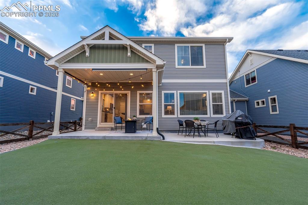 Image 40 of 50: Back of Structure