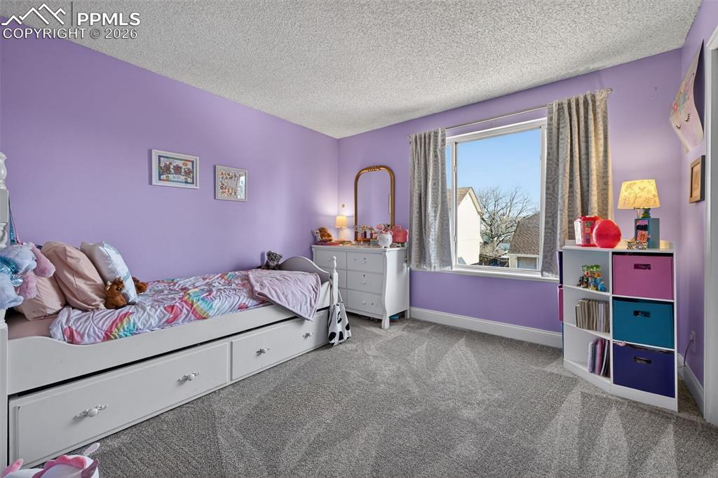 Image 17 of 26: Bedroom