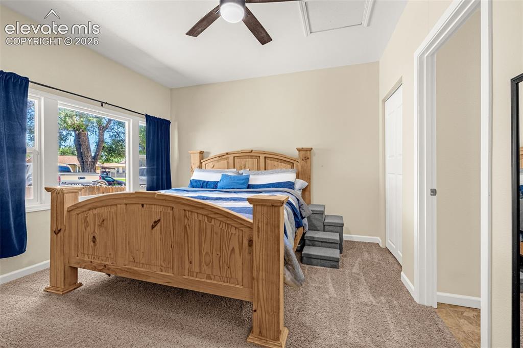 Image 15 of 37: Bedroom