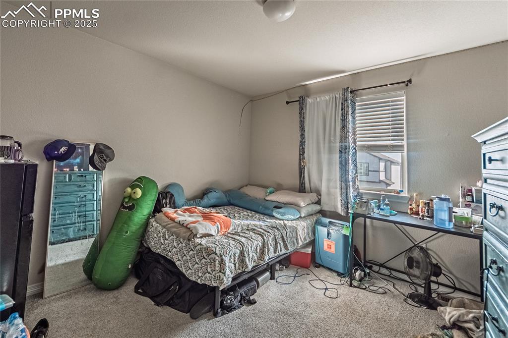 Image 30 of 33: Bedroom