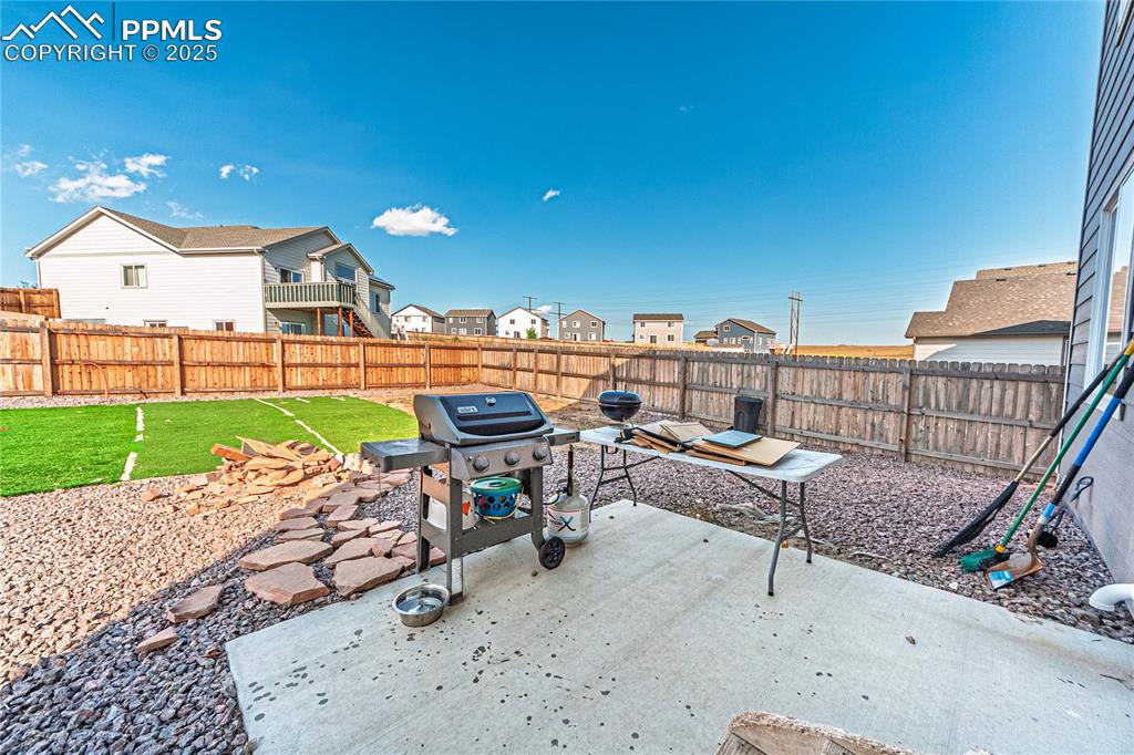 Image 33 of 33: Patio