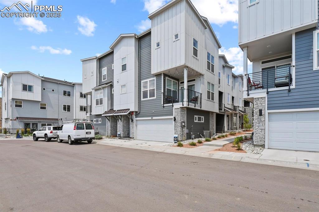 Image 4 of 22: Front of Structure