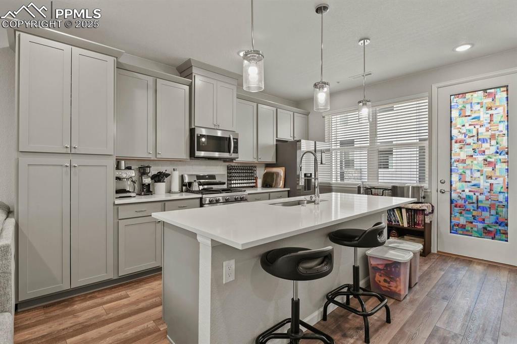 Image 9 of 22: Kitchen