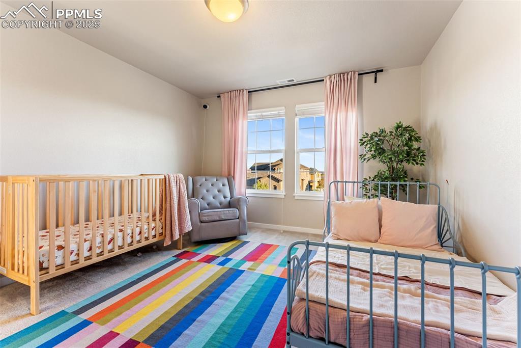 Image 20 of 50: Bedroom