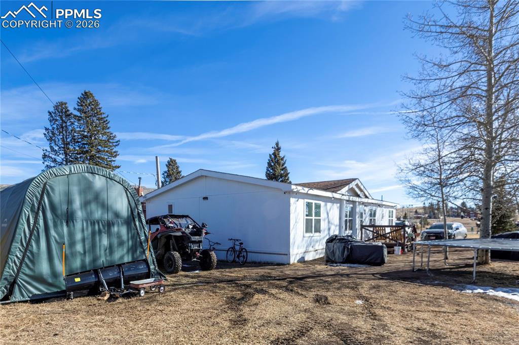 Image 22 of 27: The side of the house!