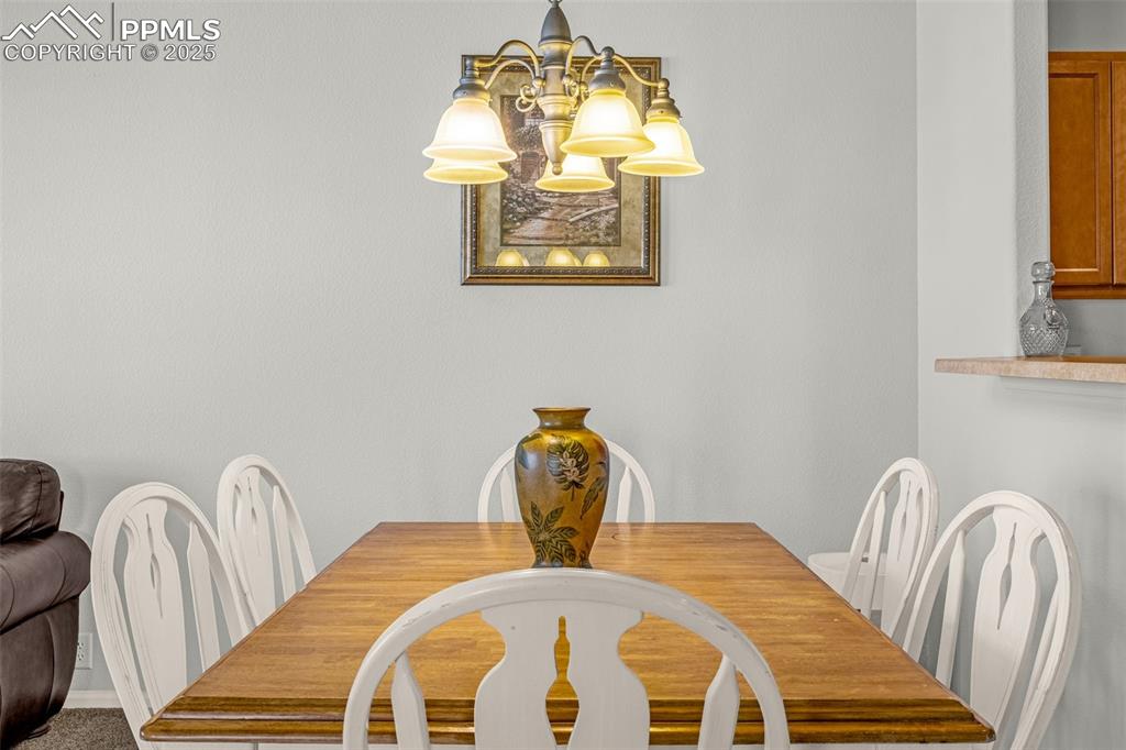 Image 9 of 34: Dining Area