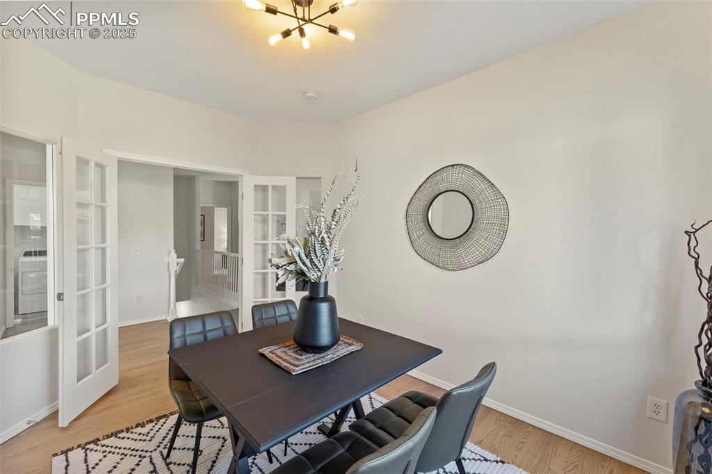 Image 7 of 39: With space to seat a crowd or keep it simple, the dining area is made for b
