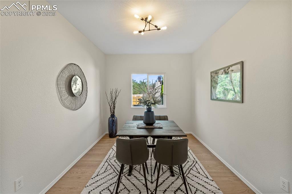 Image 8 of 39: With space to seat a crowd or keep it simple, the dining area is made for b