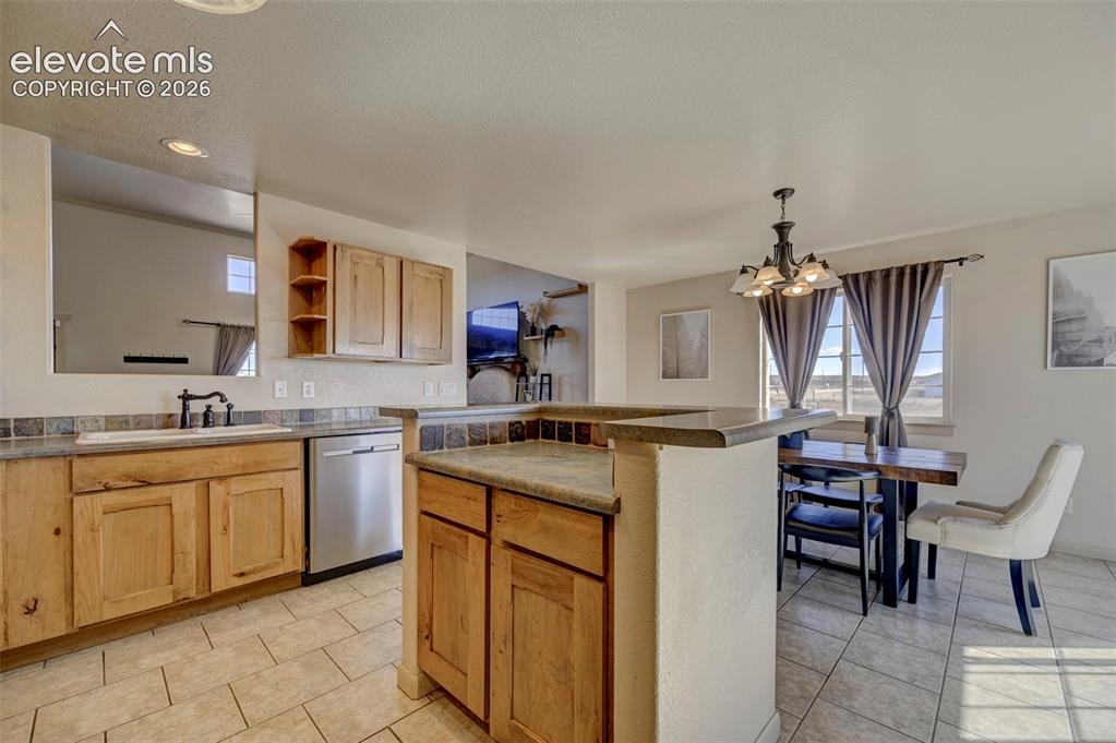 Image 11 of 48: Kitchen