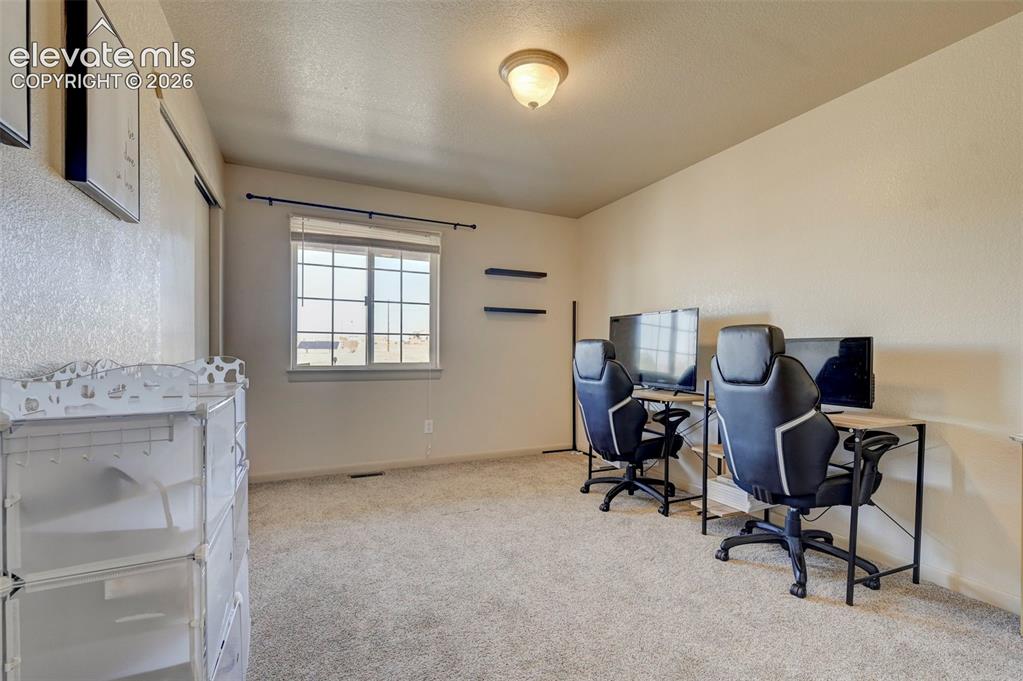 Image 21 of 48: Office