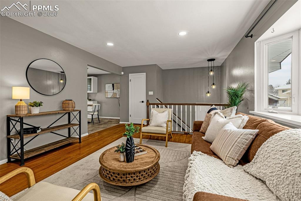 Image 5 of 30: Living Room