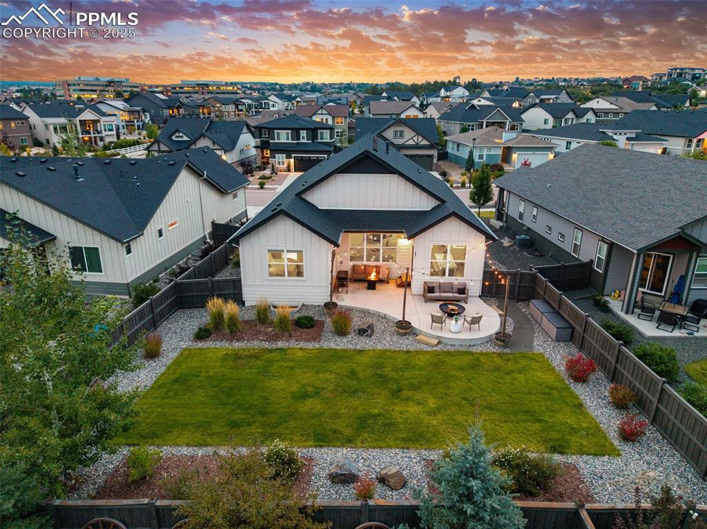 Image 25 of 28: Back of Structure