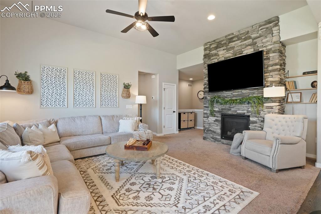 Image 9 of 28: Living Room