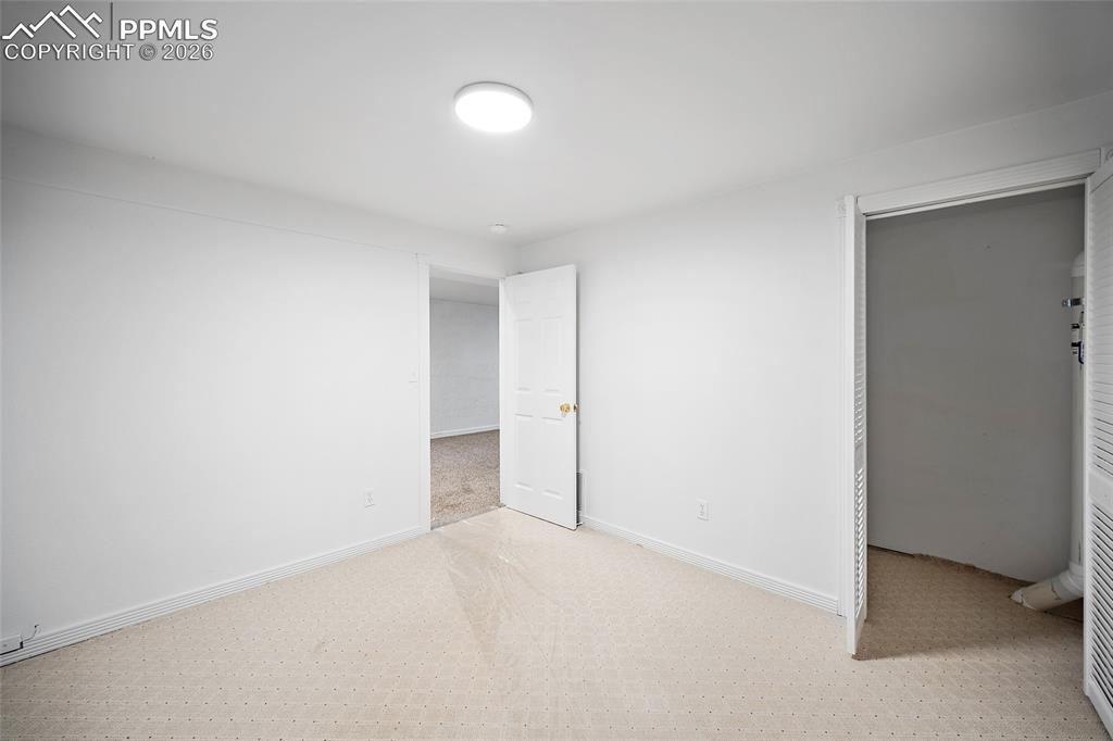 Image 24 of 35: Bedroom