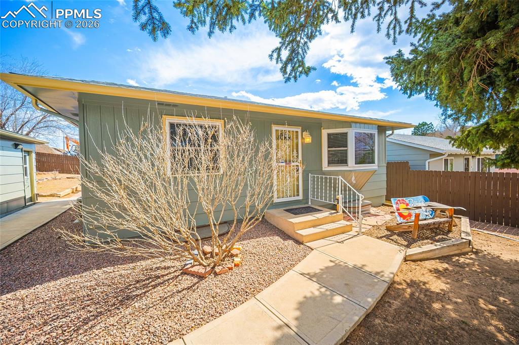 Image 26 of 35: Front of Structure