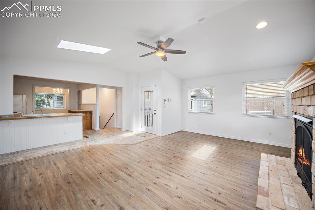 Image 6 of 35: Living Room