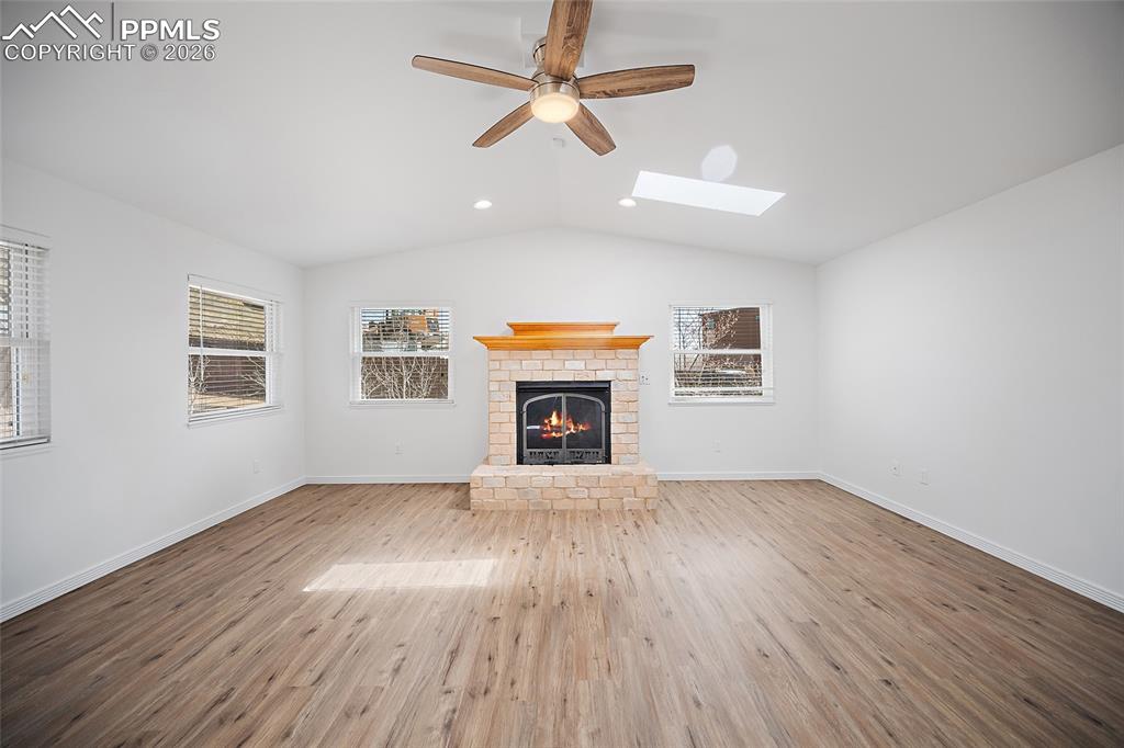 Image 7 of 35: Living Room