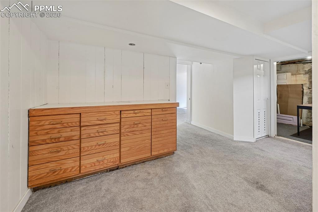 Image 21 of 28: Family Room