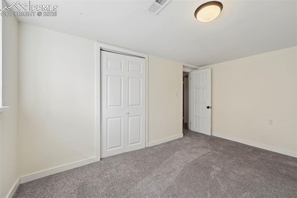 Image 26 of 28: Bedroom