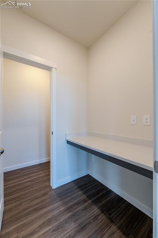 Image 10 of 24: Office