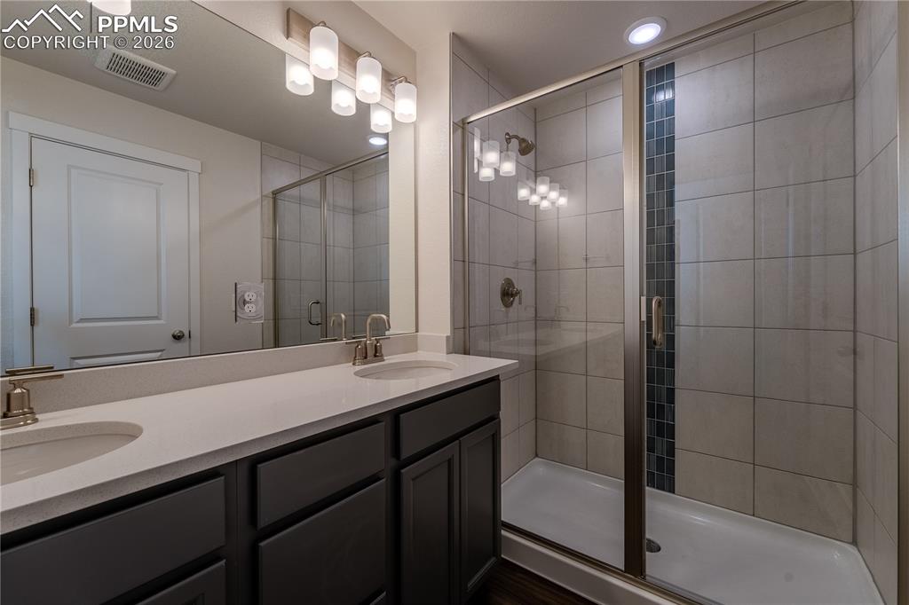 Image 18 of 24: Master Bathroom