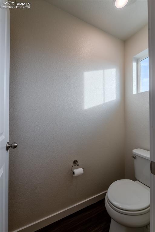 Image 19 of 24: Bathroom