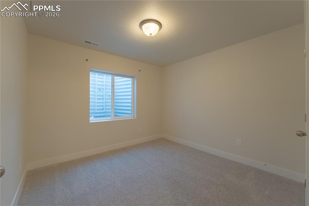 Image 24 of 24: Bedroom